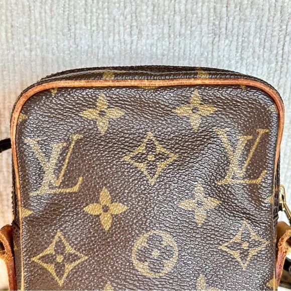 Louis Vuitton Mini Danube - Picture 13 of 16